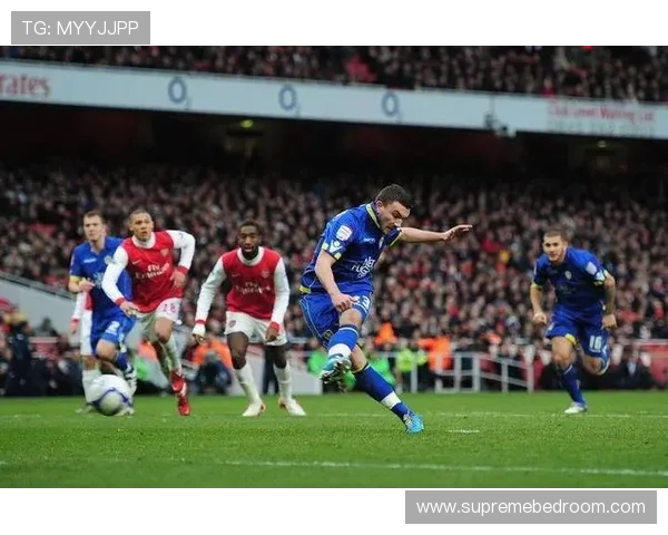 利兹联边路进攻