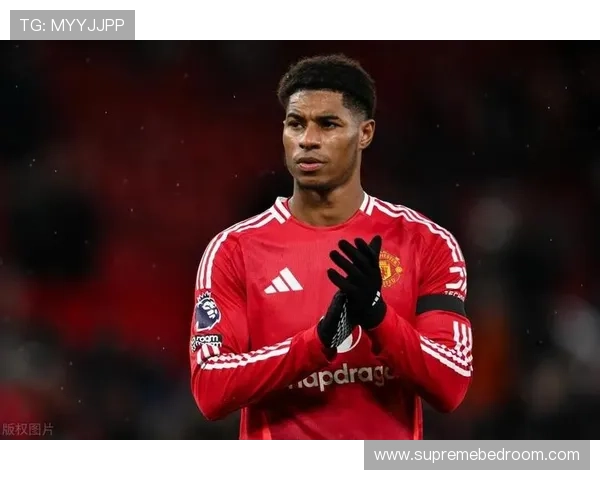 从边锋到中锋尝试：拉什福德的角色困境